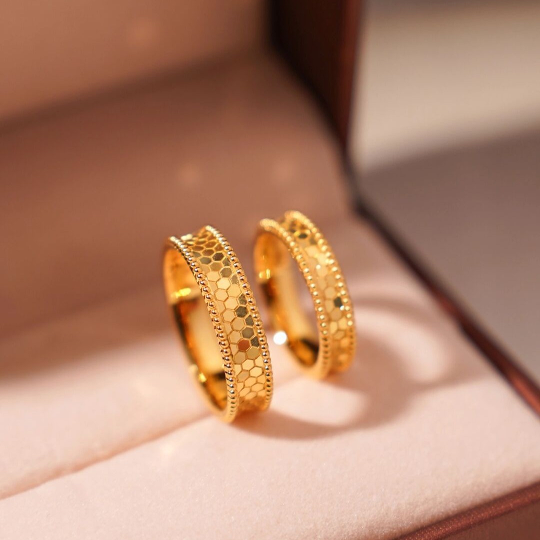 خاتم قرص العسل بلون ذهبي نقي ل - مراجعة Men'S Accessories Dubai وسعره