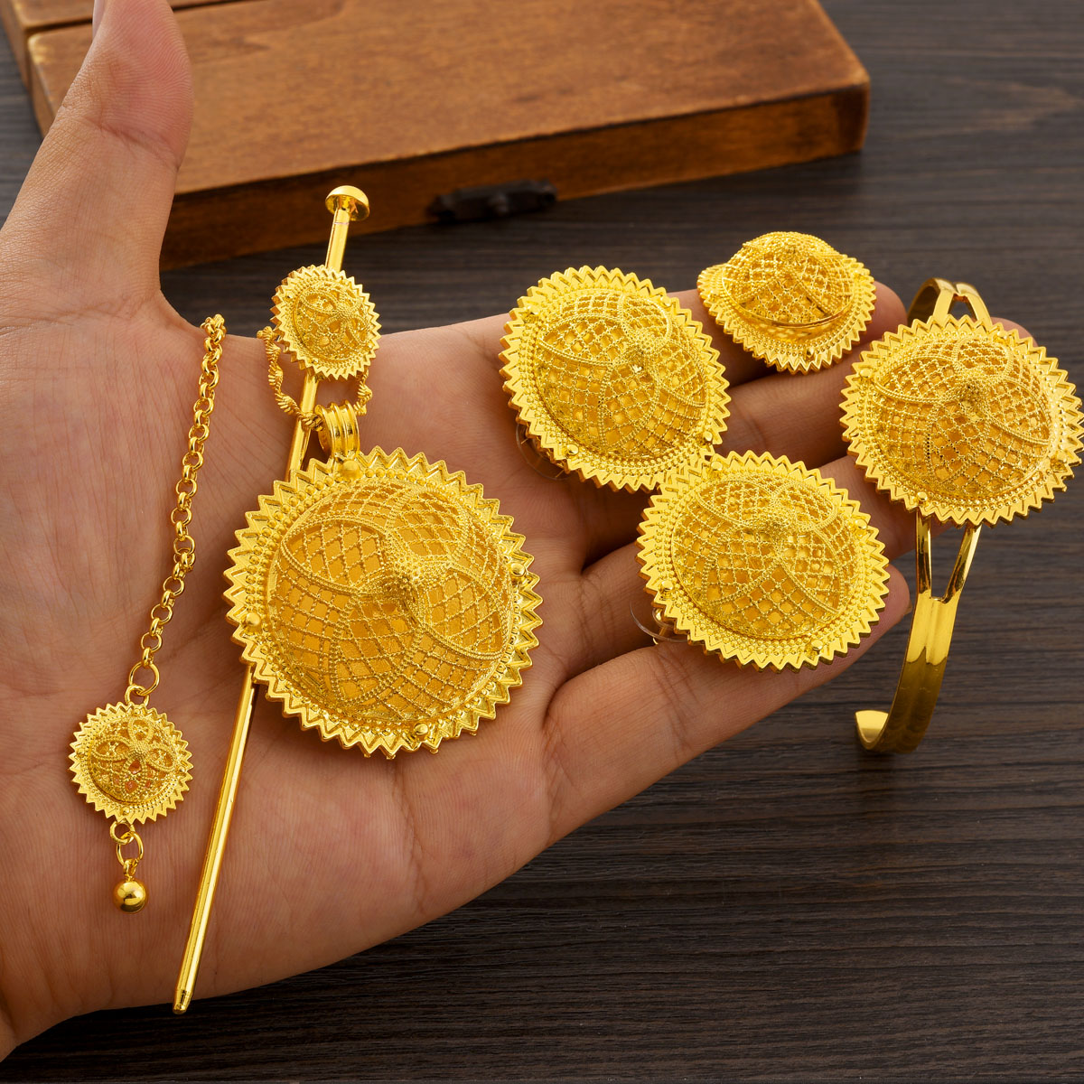 أفريقيا دبي طقم مجوهرات ذهبي ا - مراجعة Men'S Accessories Dubai وسعره